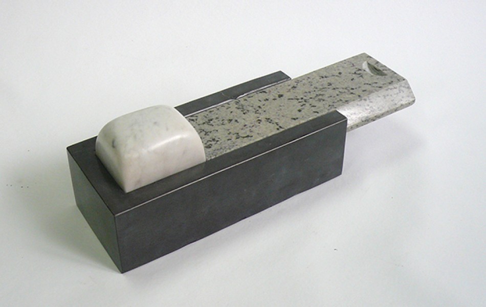 CAPSA 24- 11 x 11 x 34 granito y mármoles2.000